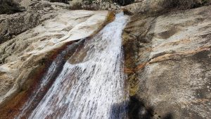 Lee más sobre el artículo Ruta de senderismo cascada del Hornillo desde Robledondo: descubre un paraíso natural en España